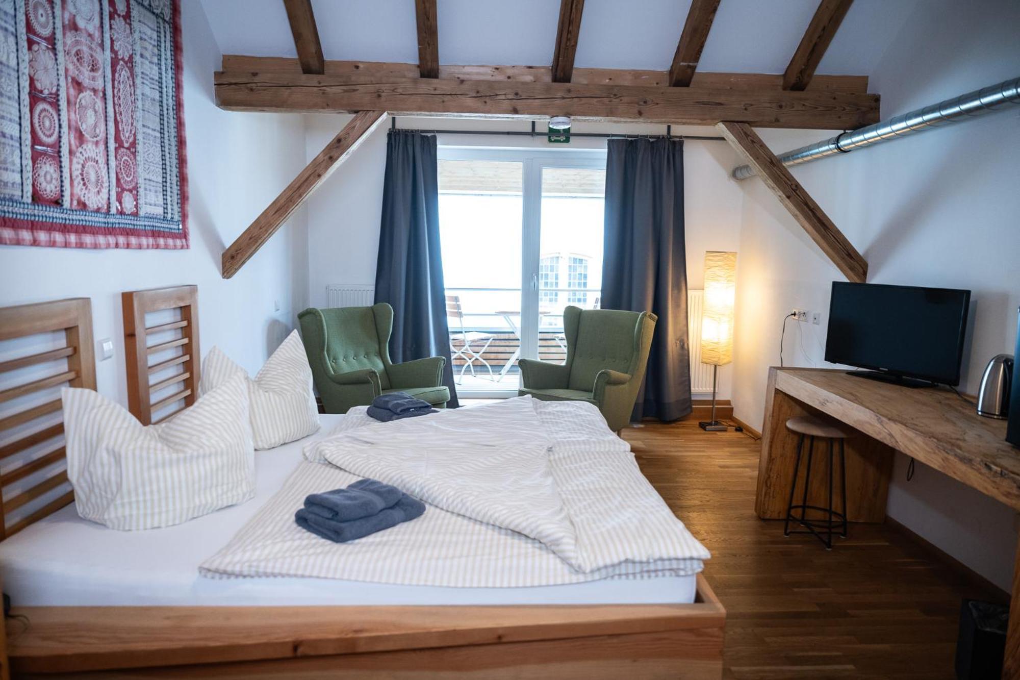 Alte Kass Hotel & Kaffeehaus Neidlingen Extérieur photo
