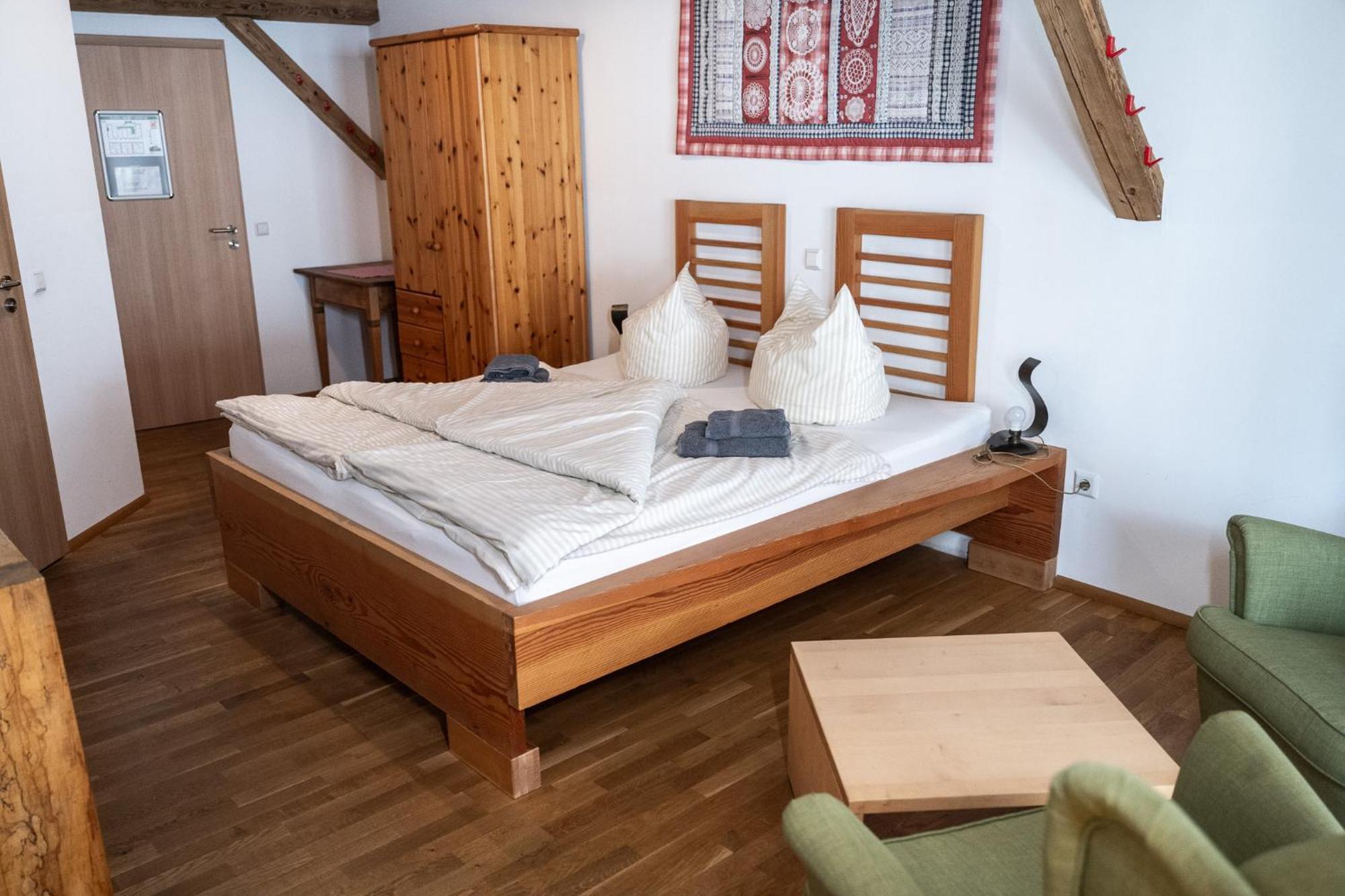 Alte Kass Hotel & Kaffeehaus Neidlingen Extérieur photo