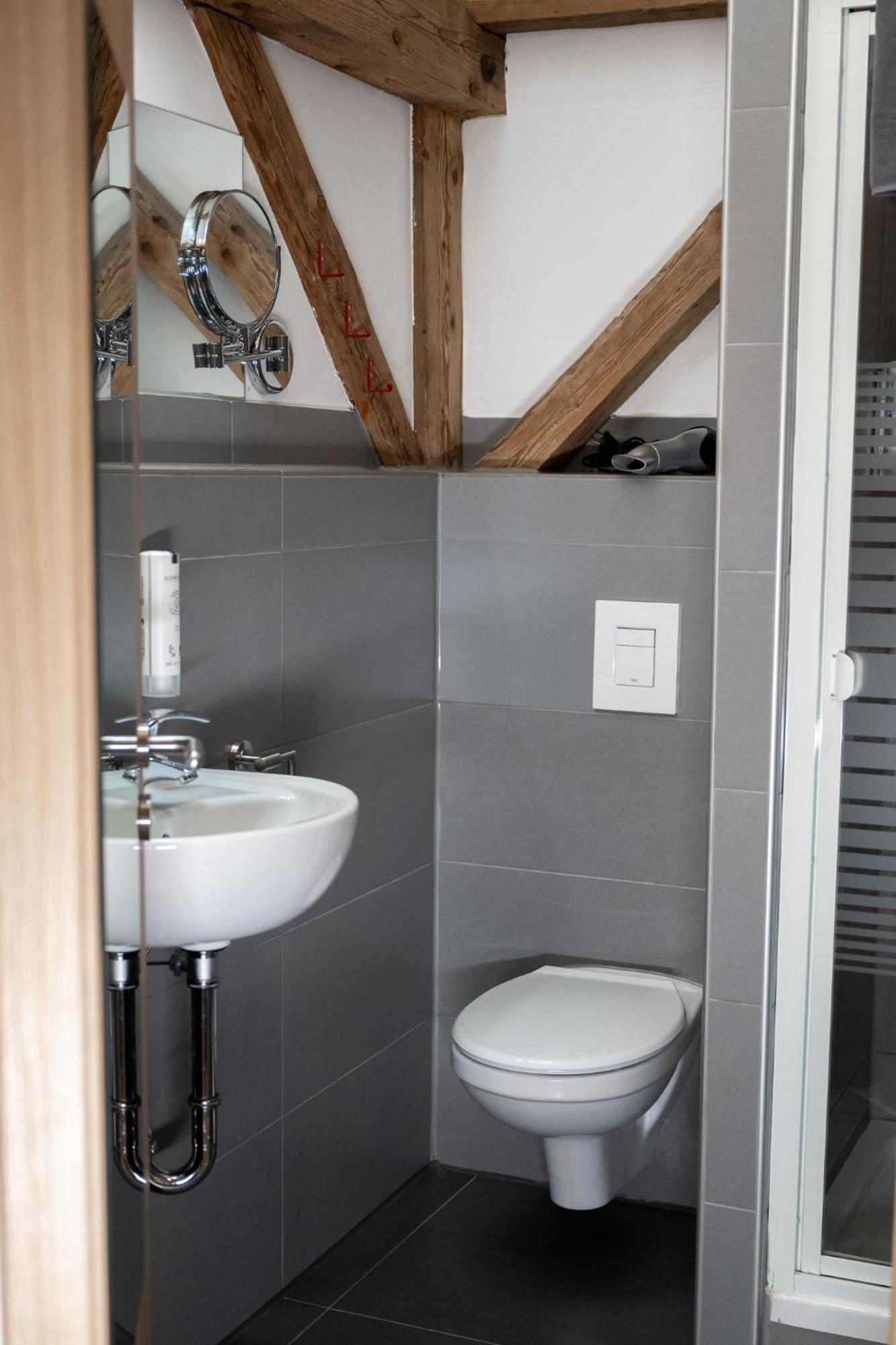 Alte Kass Hotel & Kaffeehaus Neidlingen Extérieur photo