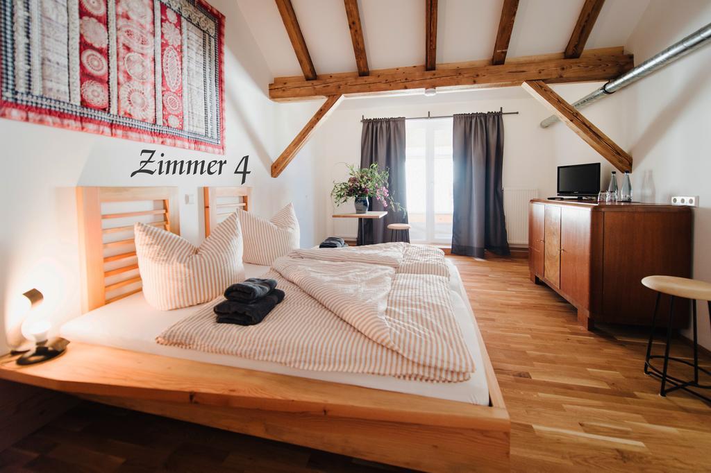 Alte Kass Hotel & Kaffeehaus Neidlingen Extérieur photo